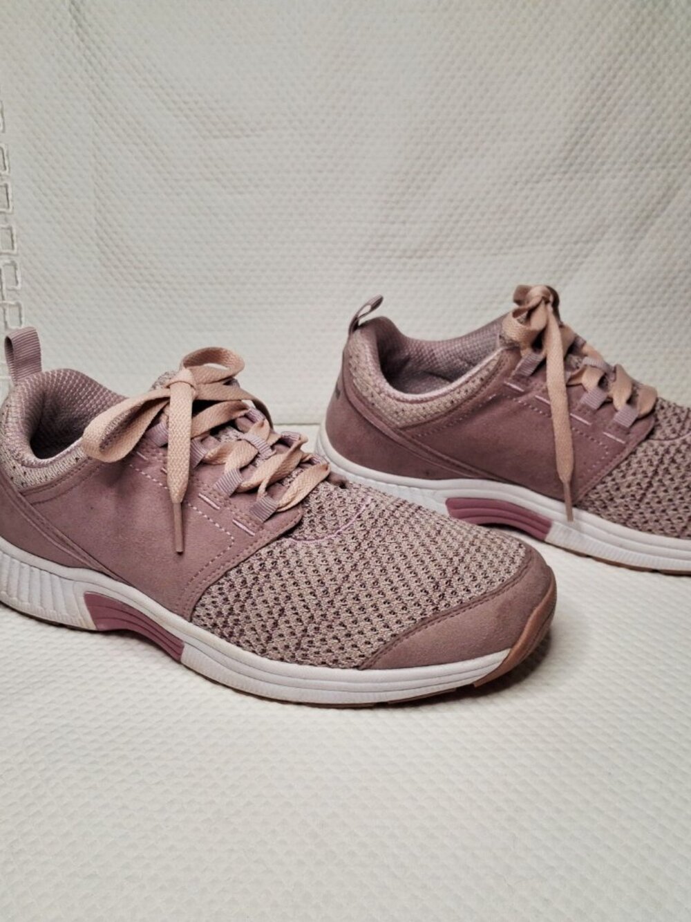 OrthoFeet Women 846 Mauve Pink Mesh Orthopedic Athletic Sneaker 8-Wide